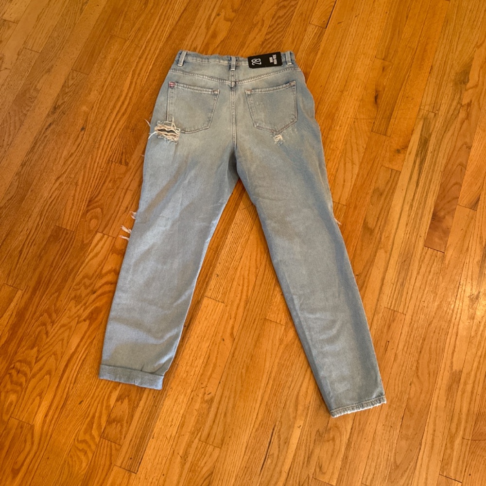 Mom High Rise Jeans - Picture 2 of 3